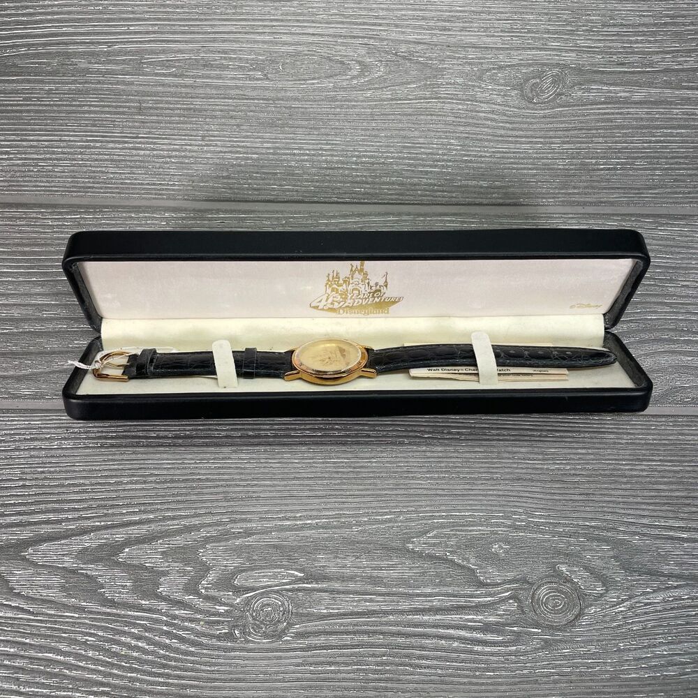 Vintage Disney Watch 40 Years of Adventure Disneyland Castle Limited 1625/2000 - Picture 2 of 12